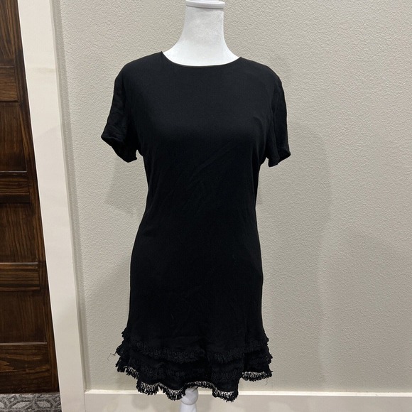 Lulus Dresses & Skirts - Lulu’s Dress Women Large Little Black Dress Ruffle Fringe Short Sleeve Date Nigh